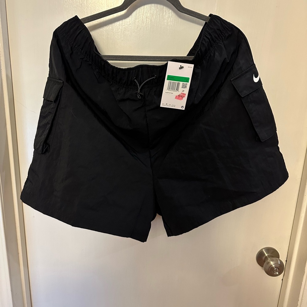 Nike Women's Cargo Shorts in Black